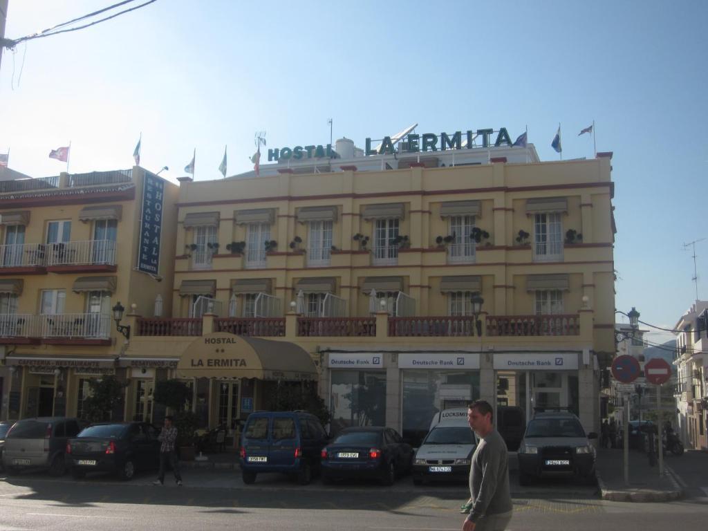 Hostal La Ermita Нерха Экстерьер фото